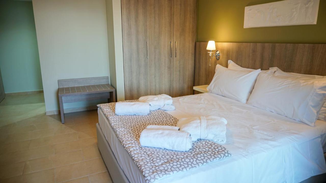 Agnes Deluxe Hotel Пефкохорі Екстер'єр фото