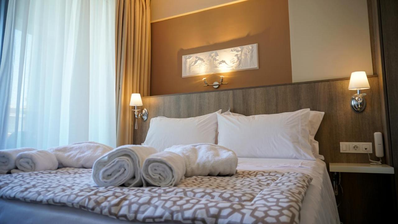 Agnes Deluxe Hotel Пефкохорі Екстер'єр фото